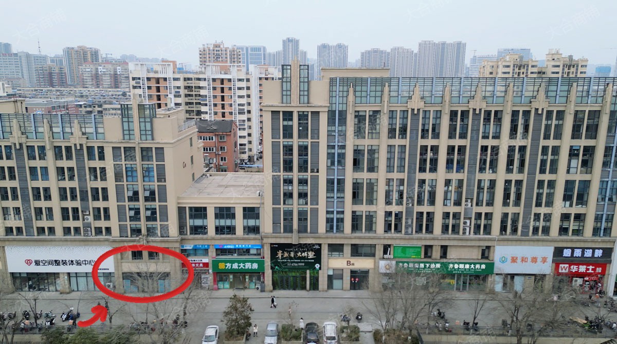 历下区 保利大明湖 商业街店铺 438㎡ 735万