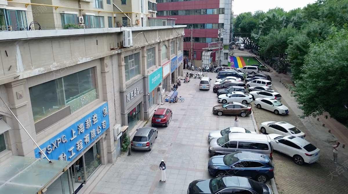 槐荫区 南辛庄 社区底商 纯一层 160m² 396万 带停车场