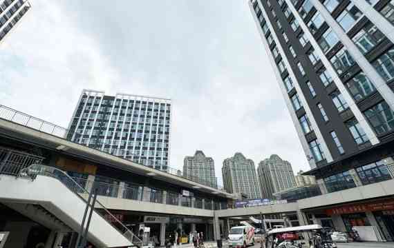 济南经十路写字楼——城市发展的新中心，投资与办公的最佳选择
