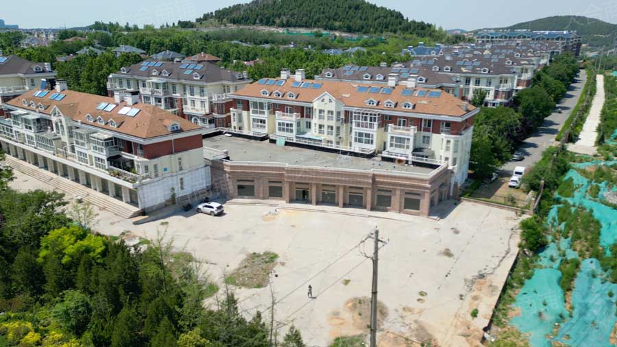 历城区 旅游路 龙山希思庄园 纯一层 1488m² 2100万 带2亩院