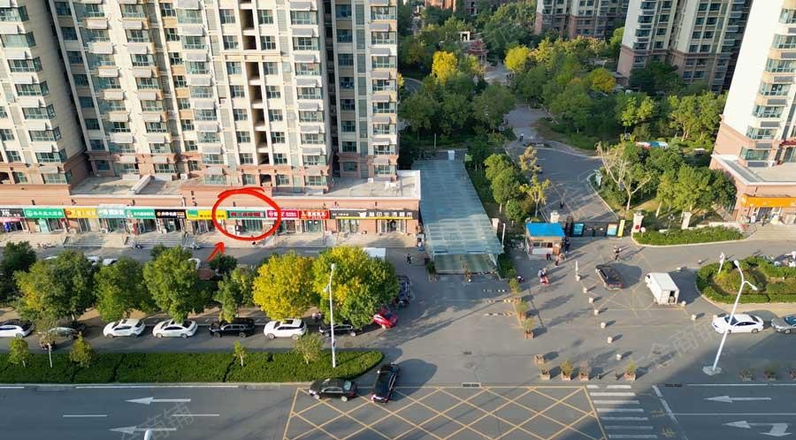 历城区 唐冶东路 帝华鸿府 社区底商 纯一层 68m² 132万