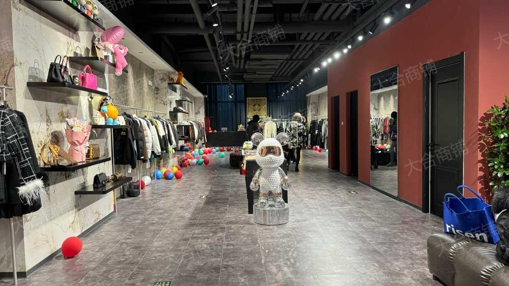 历下区 辰光路 城投济南环贸中心 纯一层 176m² 650万