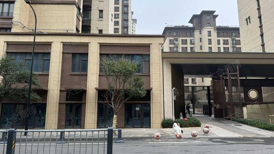 历城区 凤凰北路 天鸿万象东方 住宅底商 129m² 103万