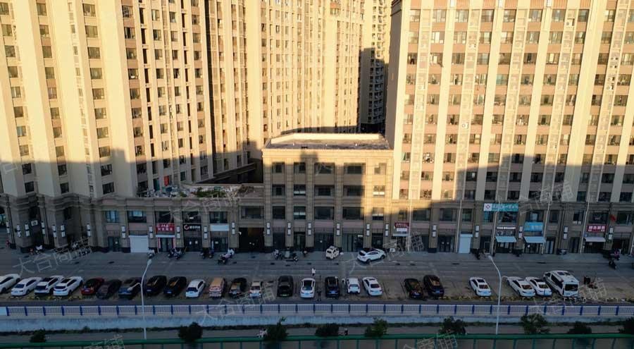 槐荫区 西市场 保利中心华府 沿街独栋 1055m² 738万