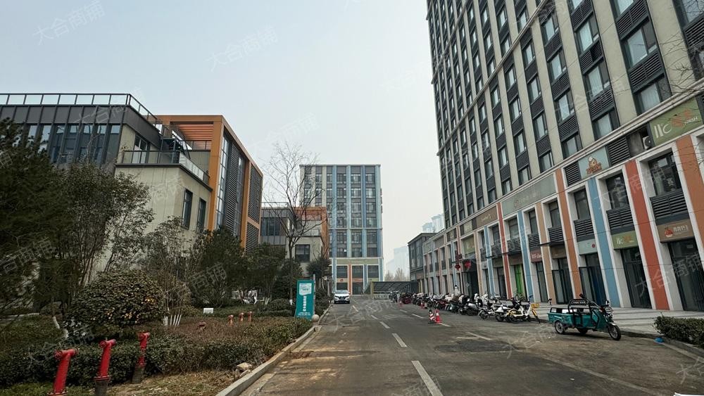 历城区 唐冶东路 鲁坤天鸿创谷 独栋商墅 437m² 560万 带露台