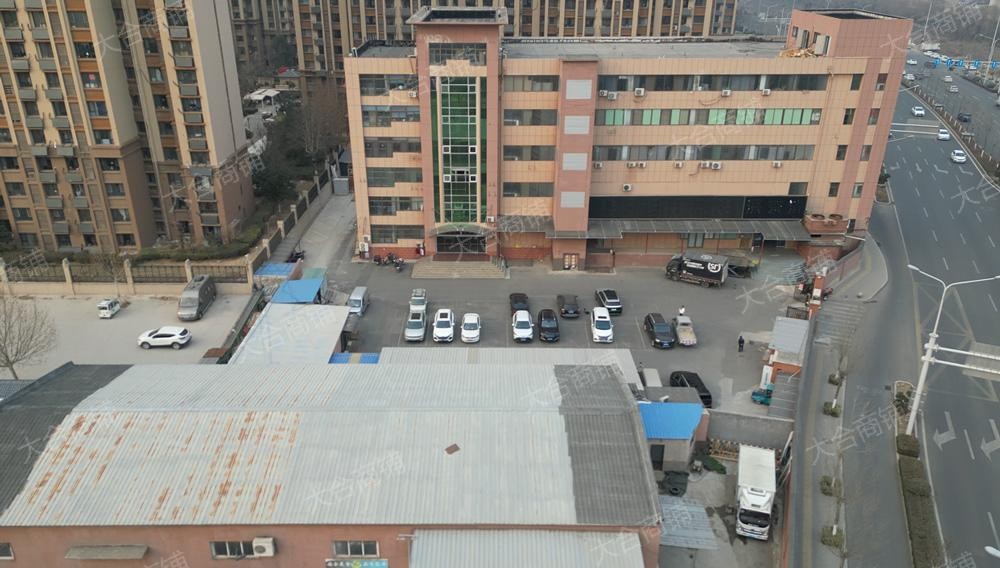 历城区 工业北路奥体西路交汇处 沿街独栋 7200m² 4500万 带院子