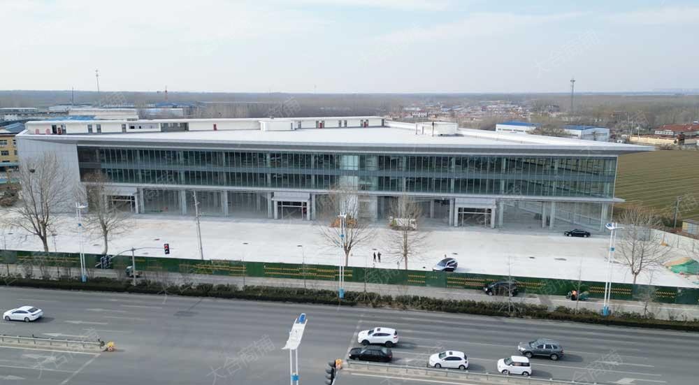 历城区 经十路 丰齐展厅 沿街独栋 22000m² 年租金700万 带车位带露台