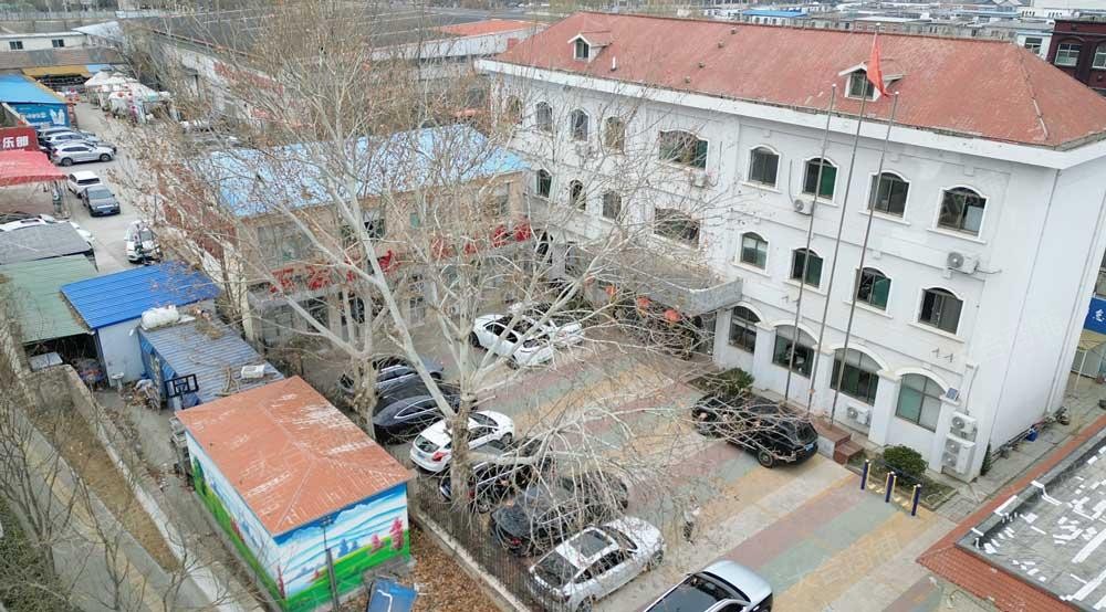 历下区 奥体中路 沿街独栋 1500m² 年租金100万 带院子