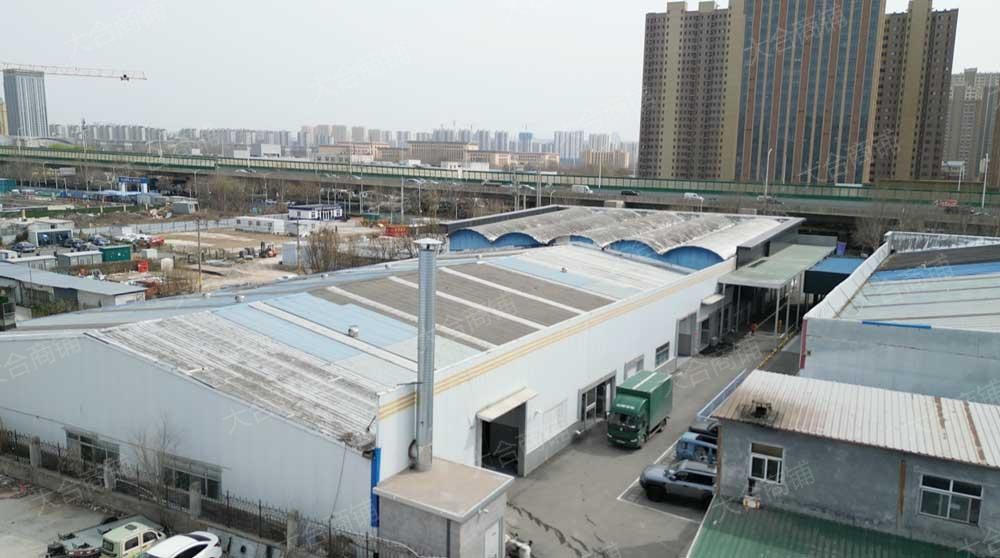 历城区 工业北路 独院厂房 3000m² 日租0.7
