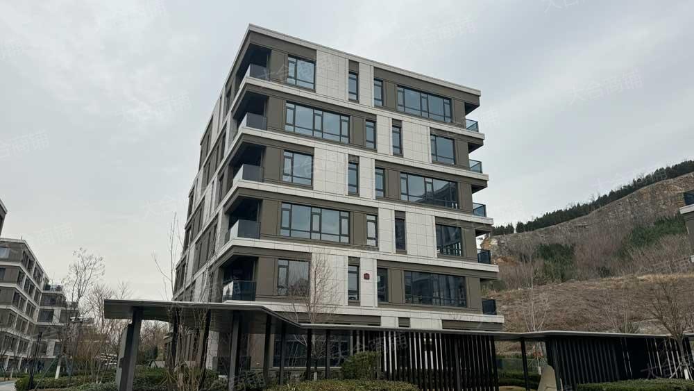 历城区 凤鸣路 城投绿城深蓝时光 独栋商墅 2969m² 3563万 带院带露台