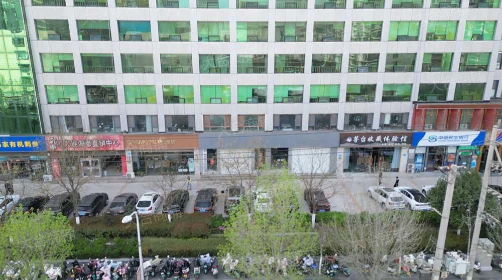 历下区 山大路 创展中心 写字楼底商 纯一层 190m² 年租36万 能停车